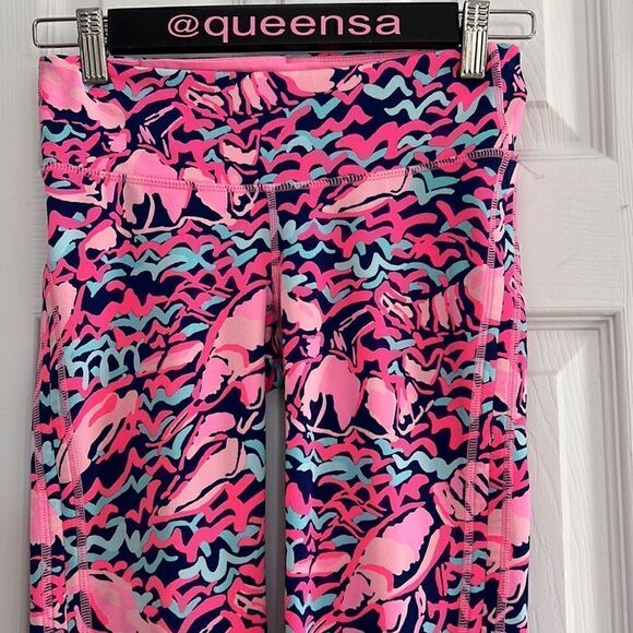 Lilly Pulitzer Lobstah Roll Cropped Leggings - Picture 8 of 10